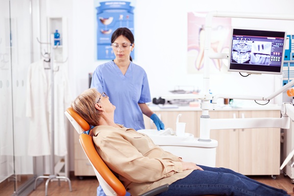 Implant Crowns Vs  Traditional Crowns: Key Differences Explained